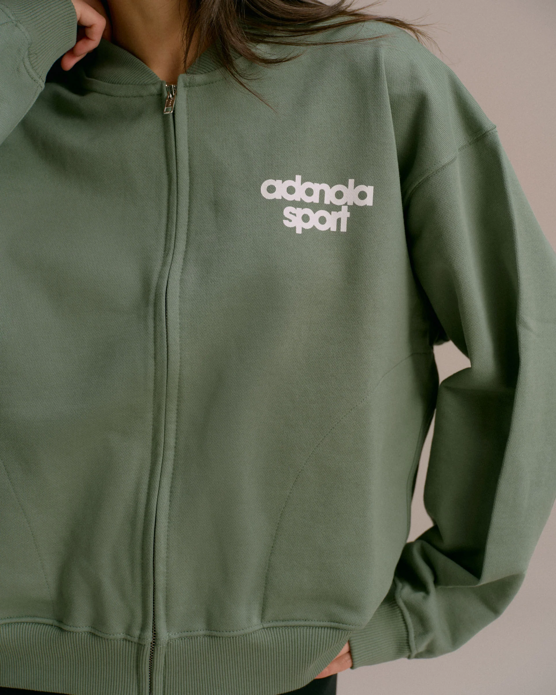 AS Bold Oversized Full Zip Sweatshirt - Eden Green/Marshmallow White - Image 3