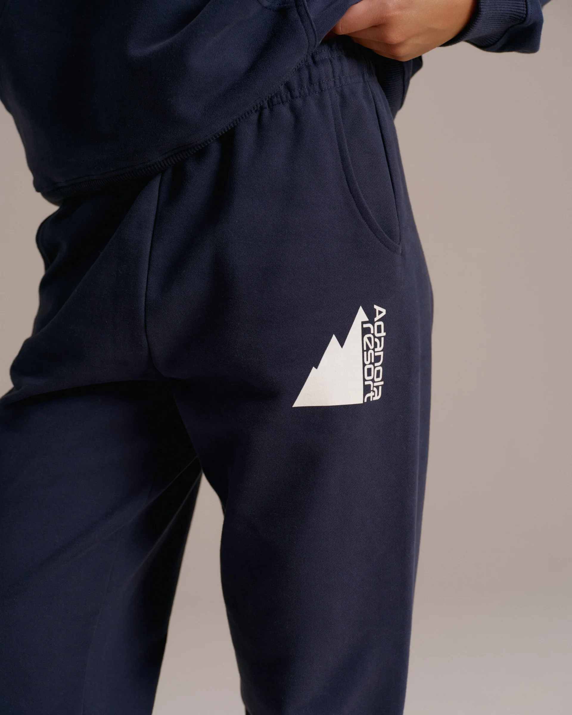 Peaks Sweatpants - Navy Blue - Image 3