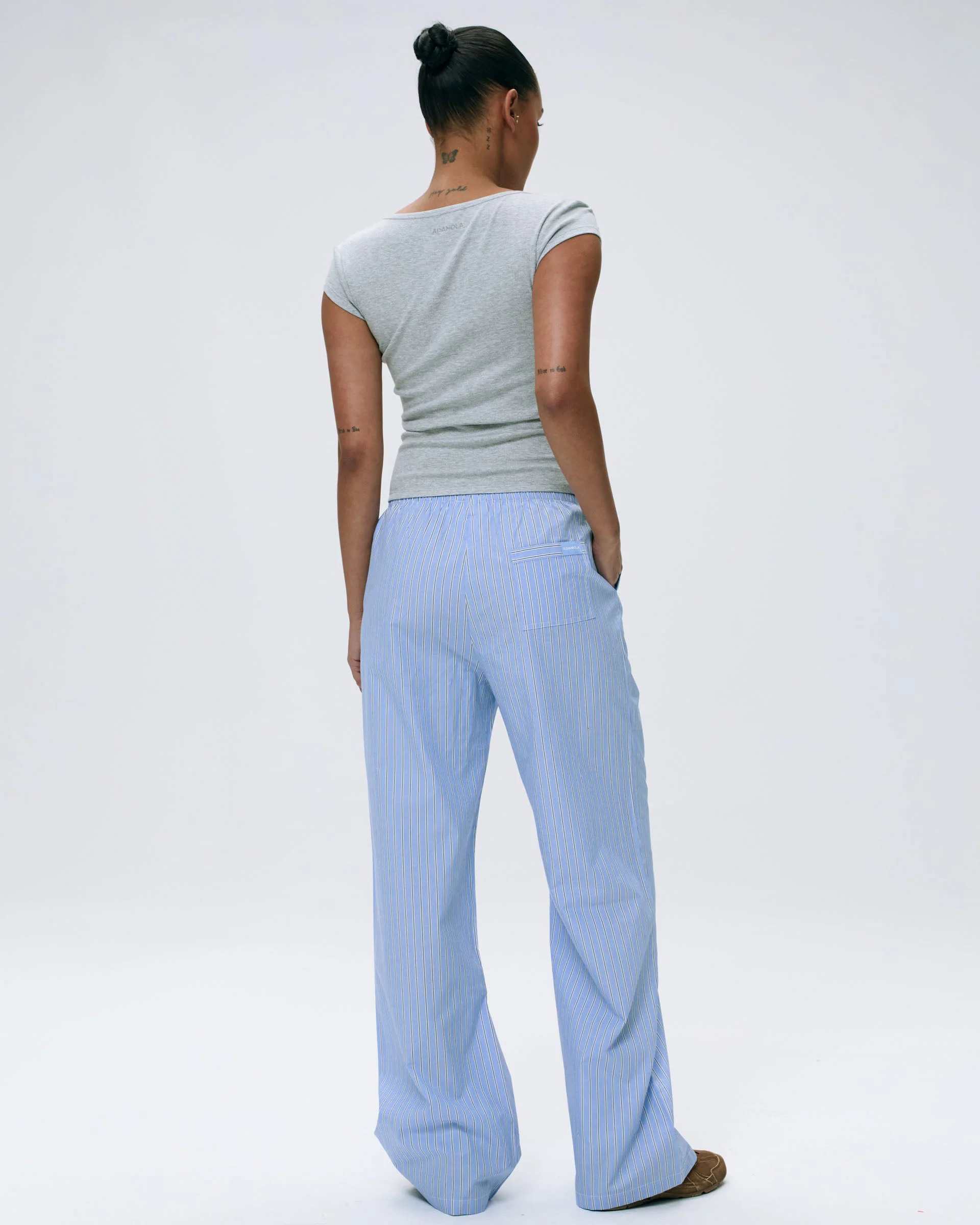 Rib Short Sleeve Scoop Neck Top - Light Grey Melange - Image 2