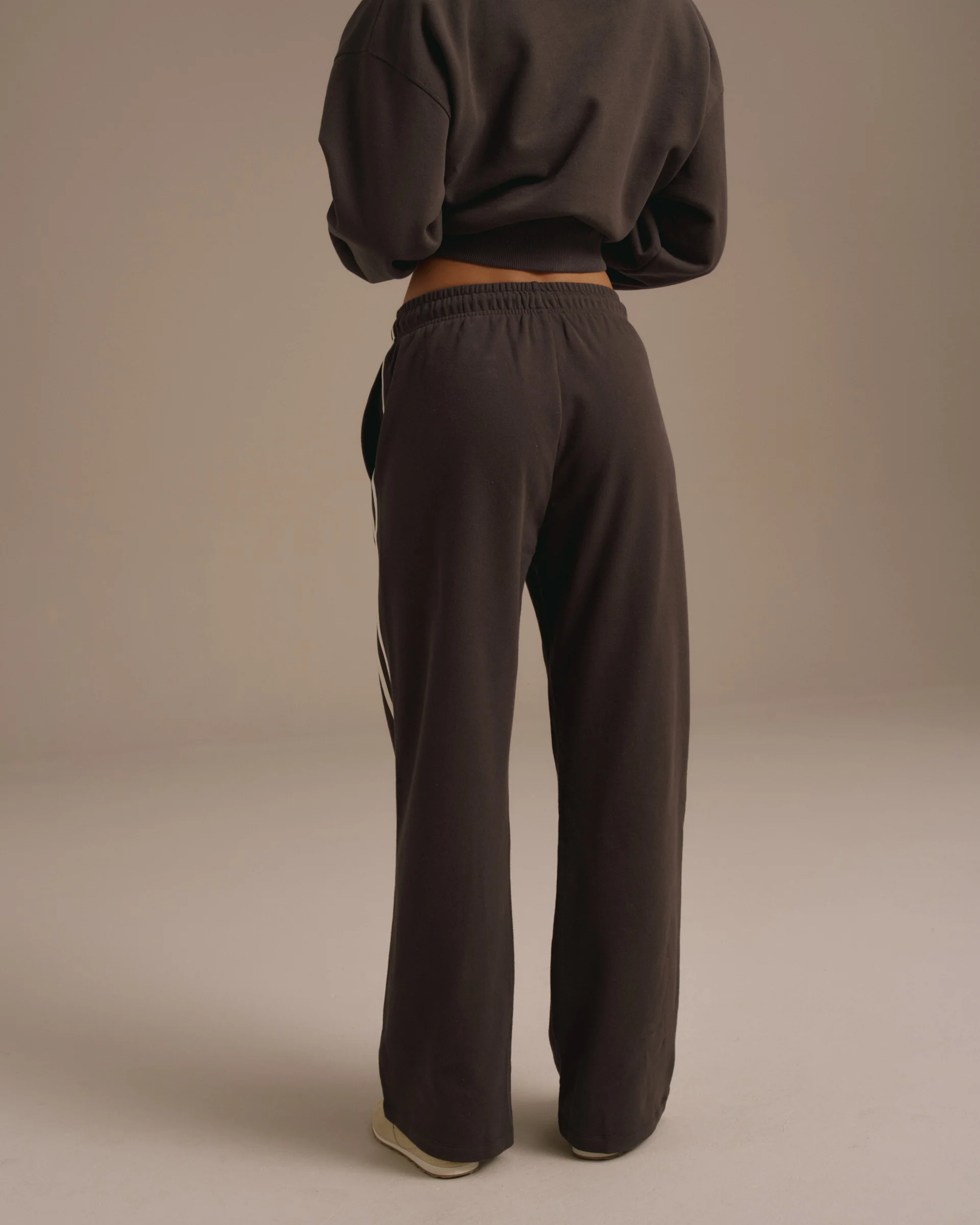 Varsity Loose Fit Sweatpants - Coffee Bean/Marshmallow White - Image 3